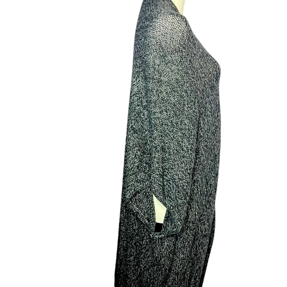 ~ Dillard’s Long Carnahan Gray Women's Sweater All Sizes‎